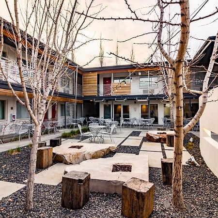 Modern Hotel بويسي المظهر الخارجي الصورة