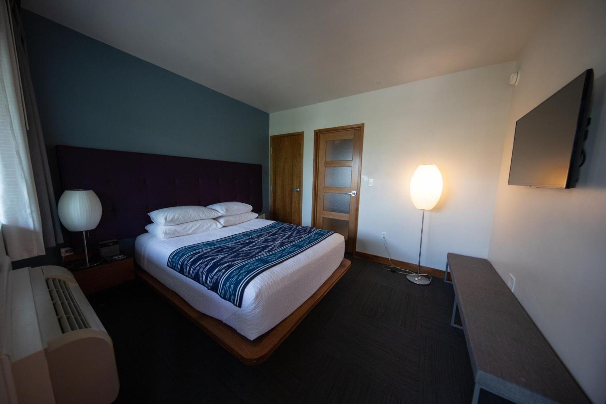 Modern Hotel بويسي المظهر الخارجي الصورة