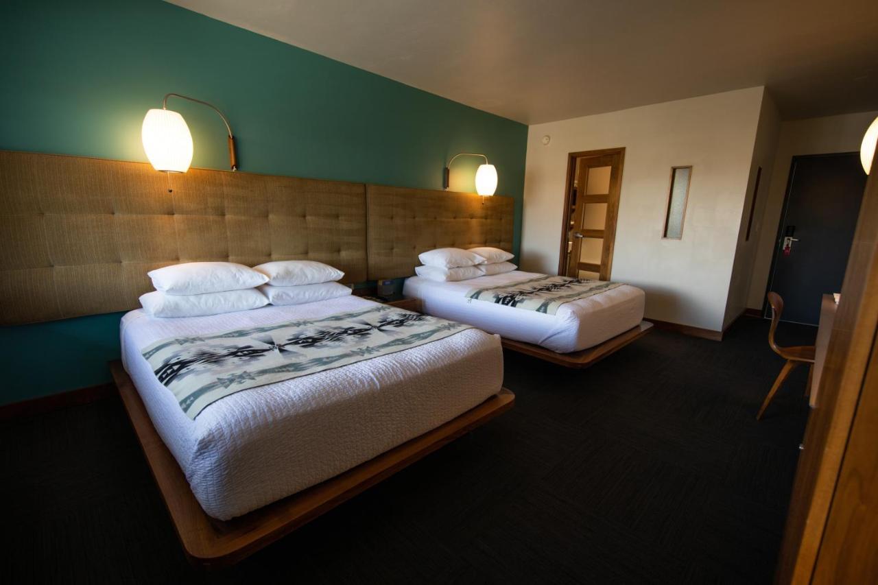 Modern Hotel بويسي المظهر الخارجي الصورة