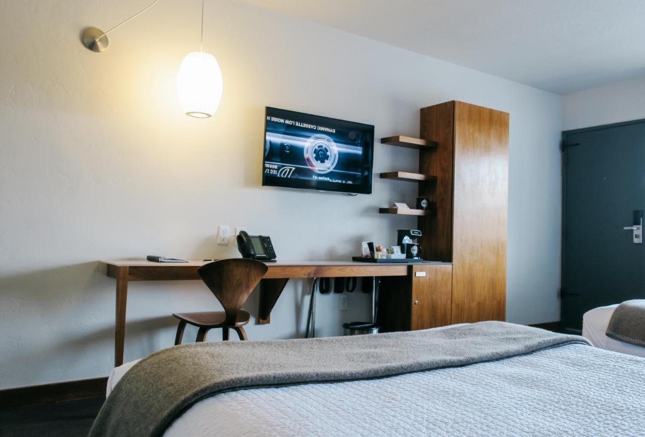 Modern Hotel بويسي المظهر الخارجي الصورة